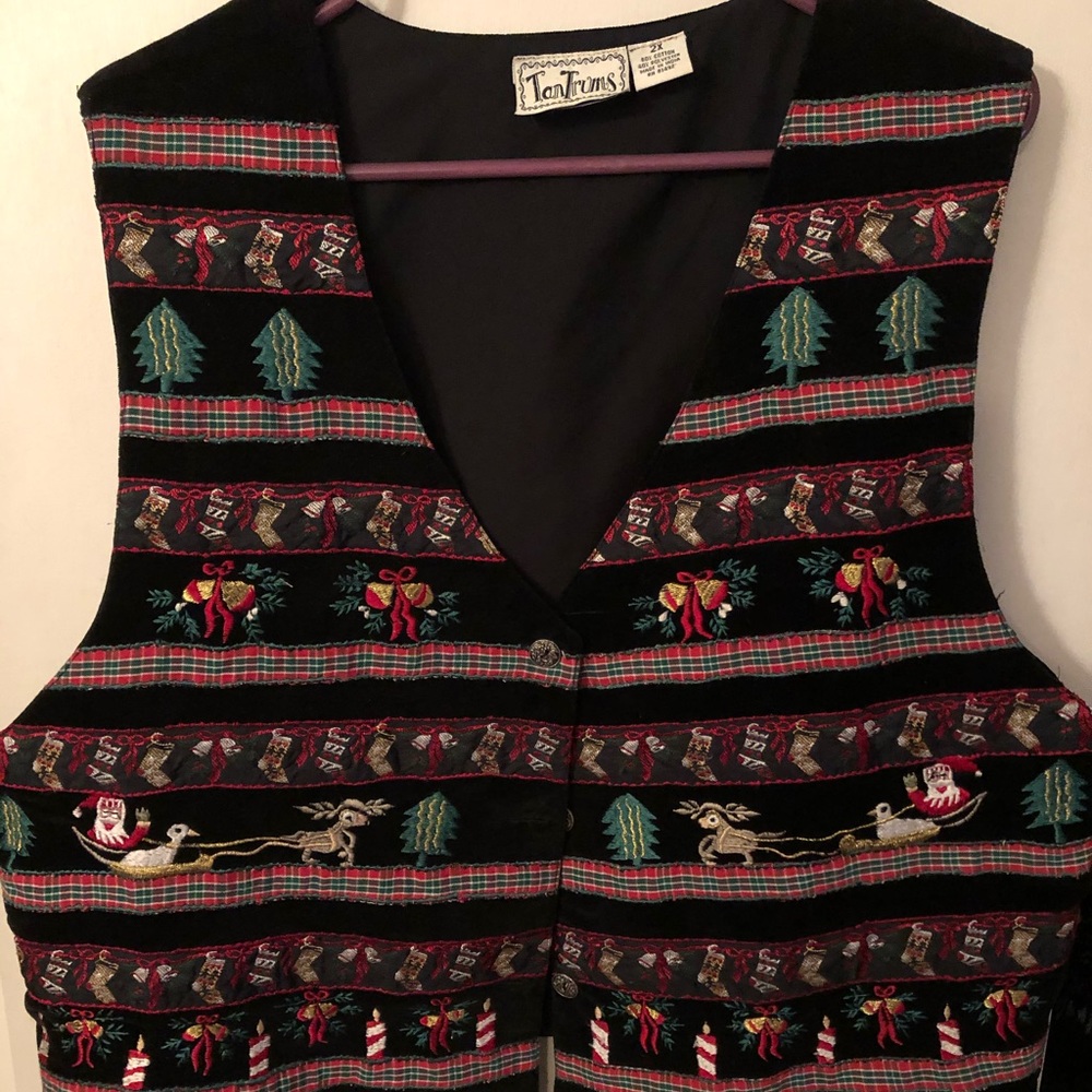 Christmas vest. By TanTrums size 2X